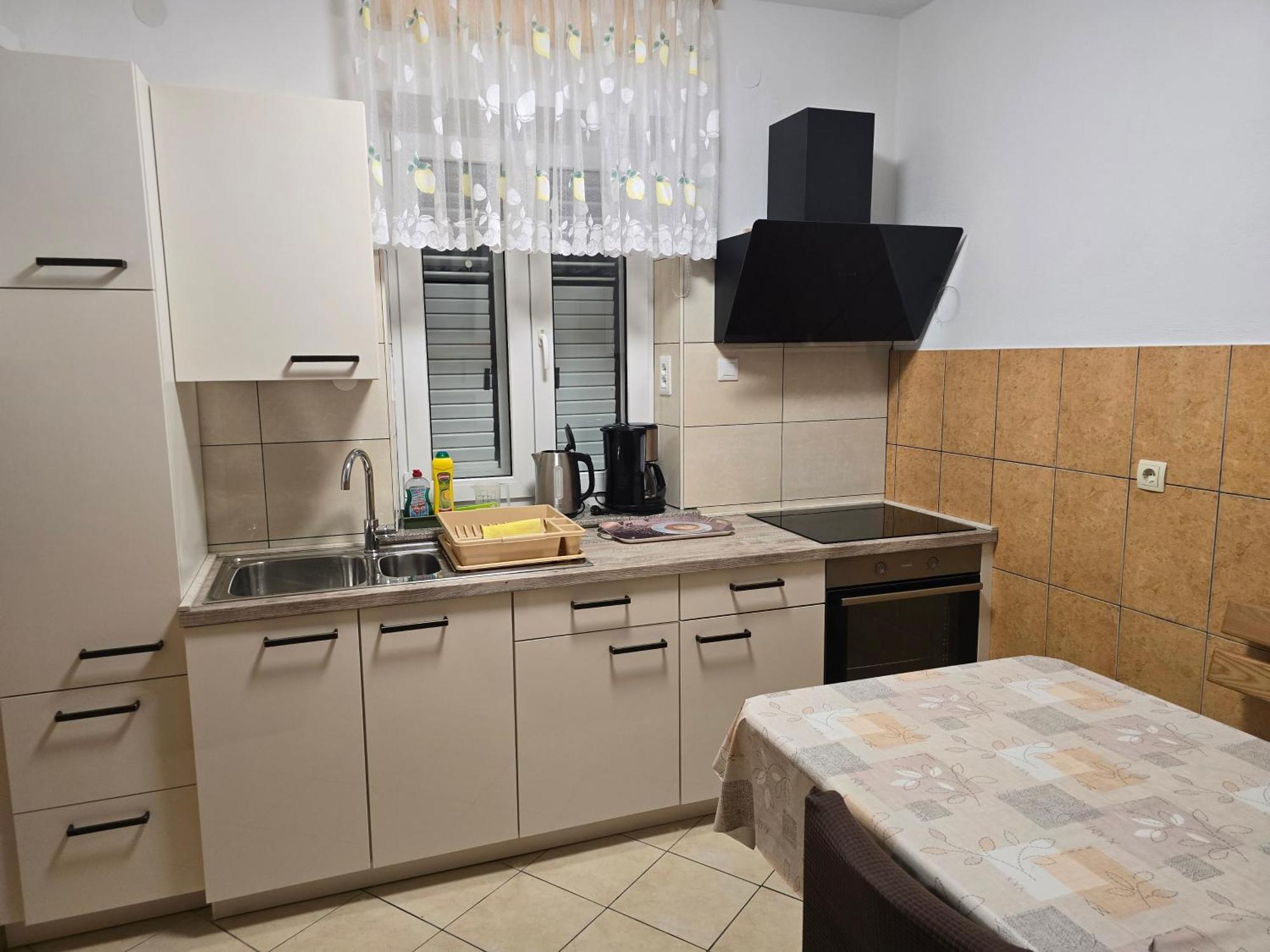 Apartments Mladenka 센 외부 사진