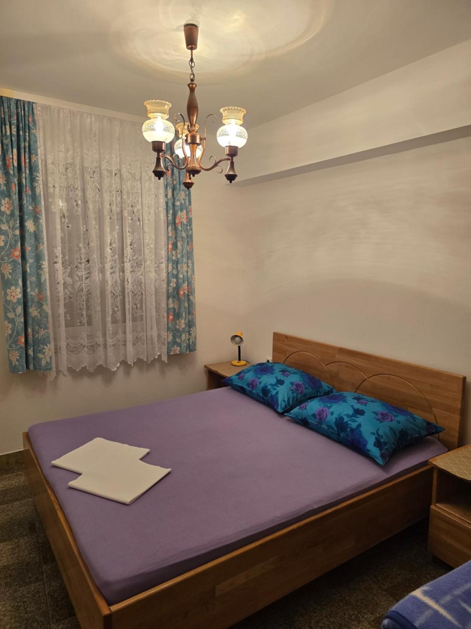 Apartments Mladenka 센 외부 사진